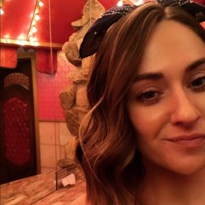 Meet your Posher, Jessica